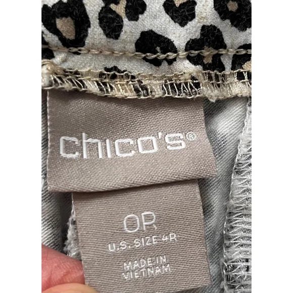 Chico’s so slimming animal print ankle pants size 4 - Picture 9 of 10